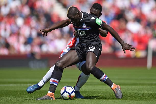 融入内容主 融入内容主